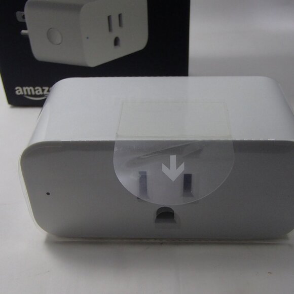 Amazon Smart Plug works with Alexa Open Box - Picture 4 of 5